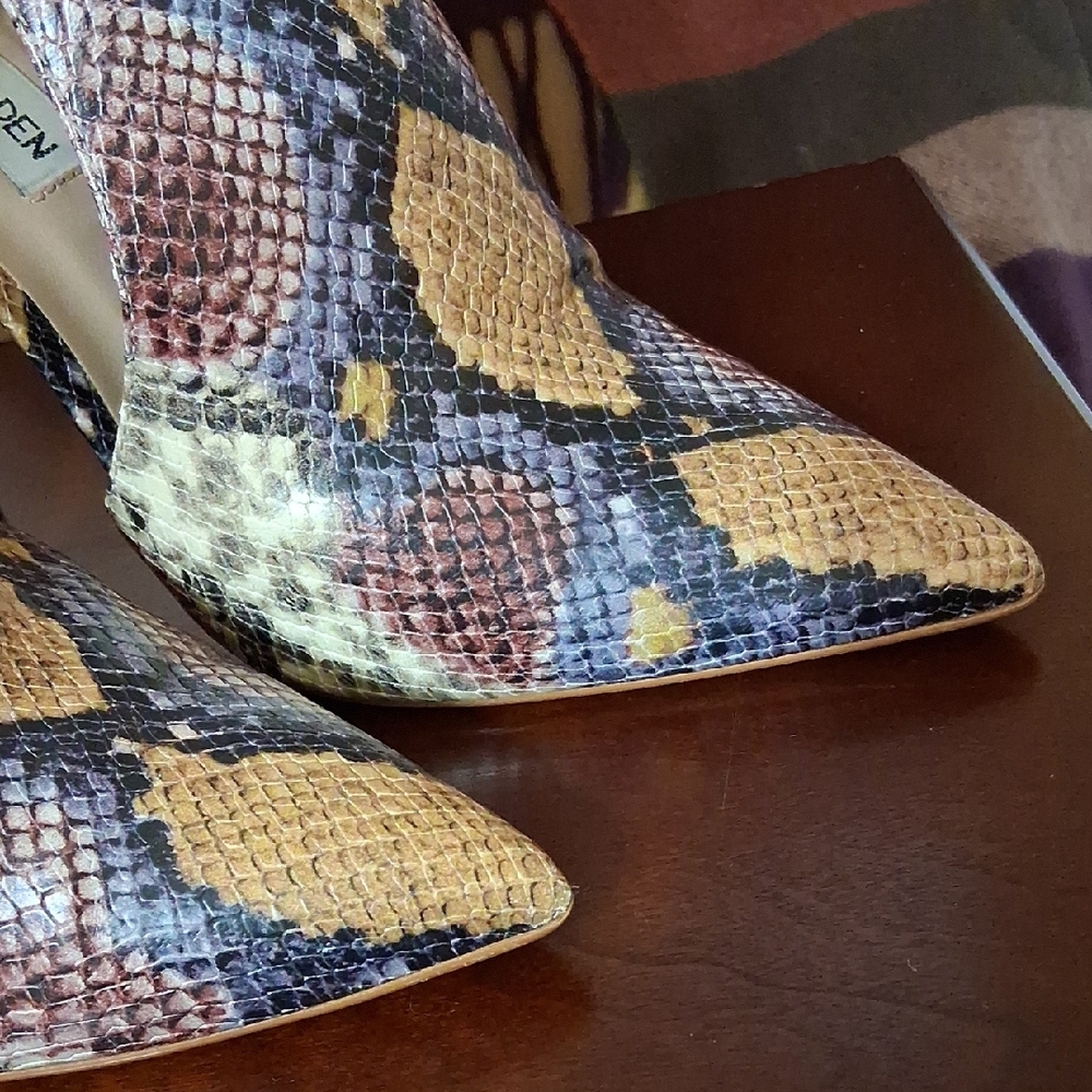 Steve Madden DOLLY/DOLL01S1. Multicolor Snakeskin Heels. 7 1/2M. Made In Brazil. - Picture 9 of 14